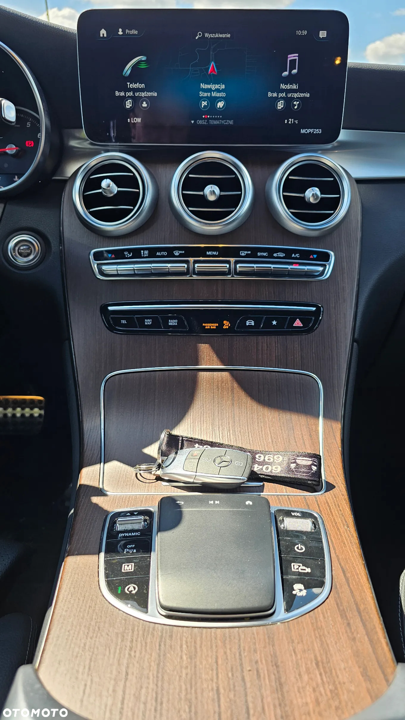 Mercedes-Benz GLC 300 4Matic 9G-TRONIC AMG Line - 17