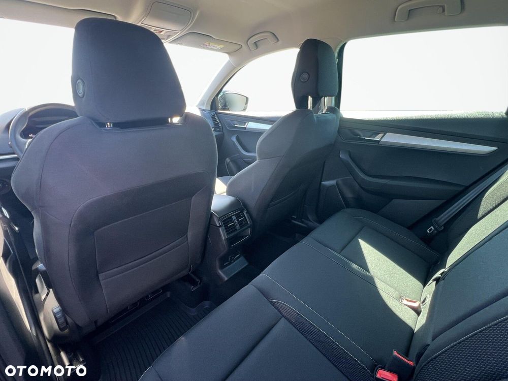 Skoda Karoq 1.5 TSI ACT Selection DSG - 12