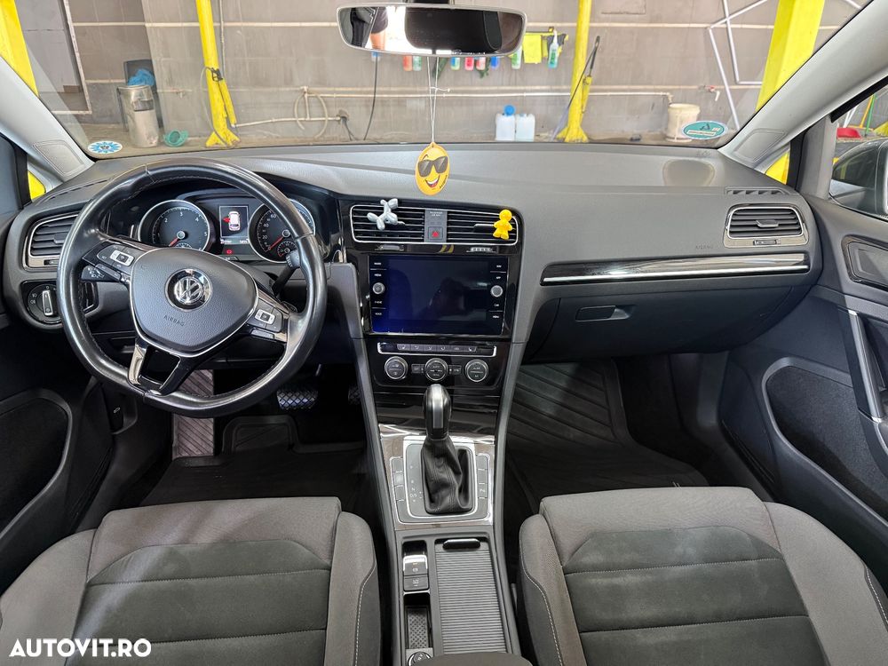 VOLKSWAGEN Golf 2020 — imagine 8