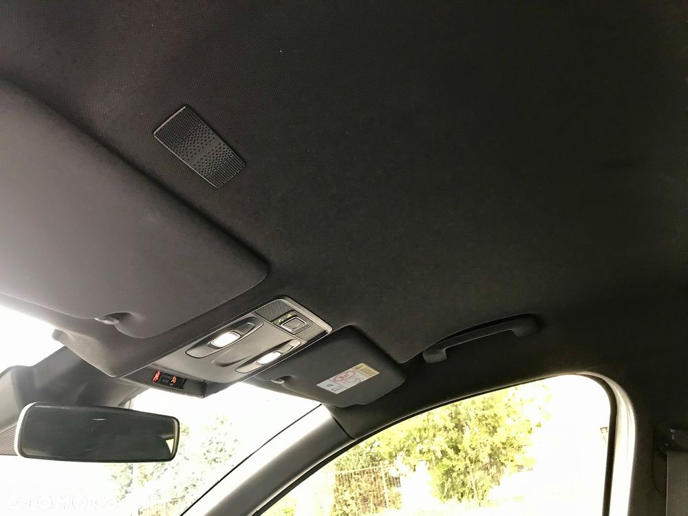 Renault Clio - 25