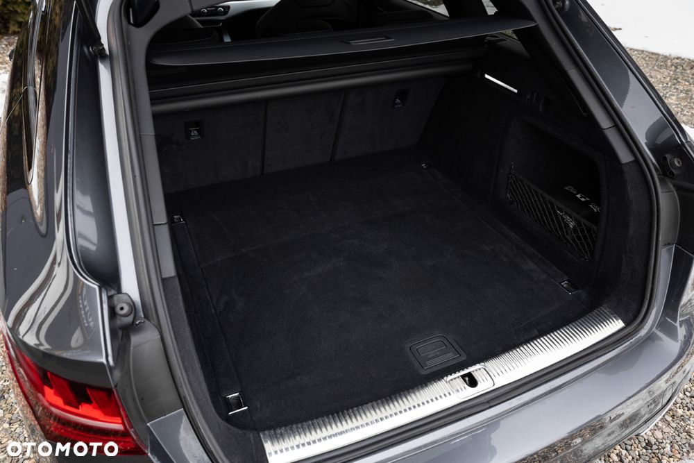 Audi A4 Avant 40 TDI S tronic S line - 40