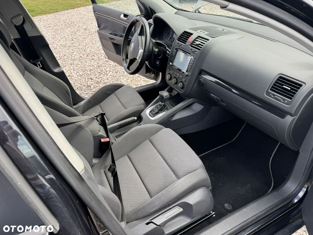 Volkswagen Golf - 14