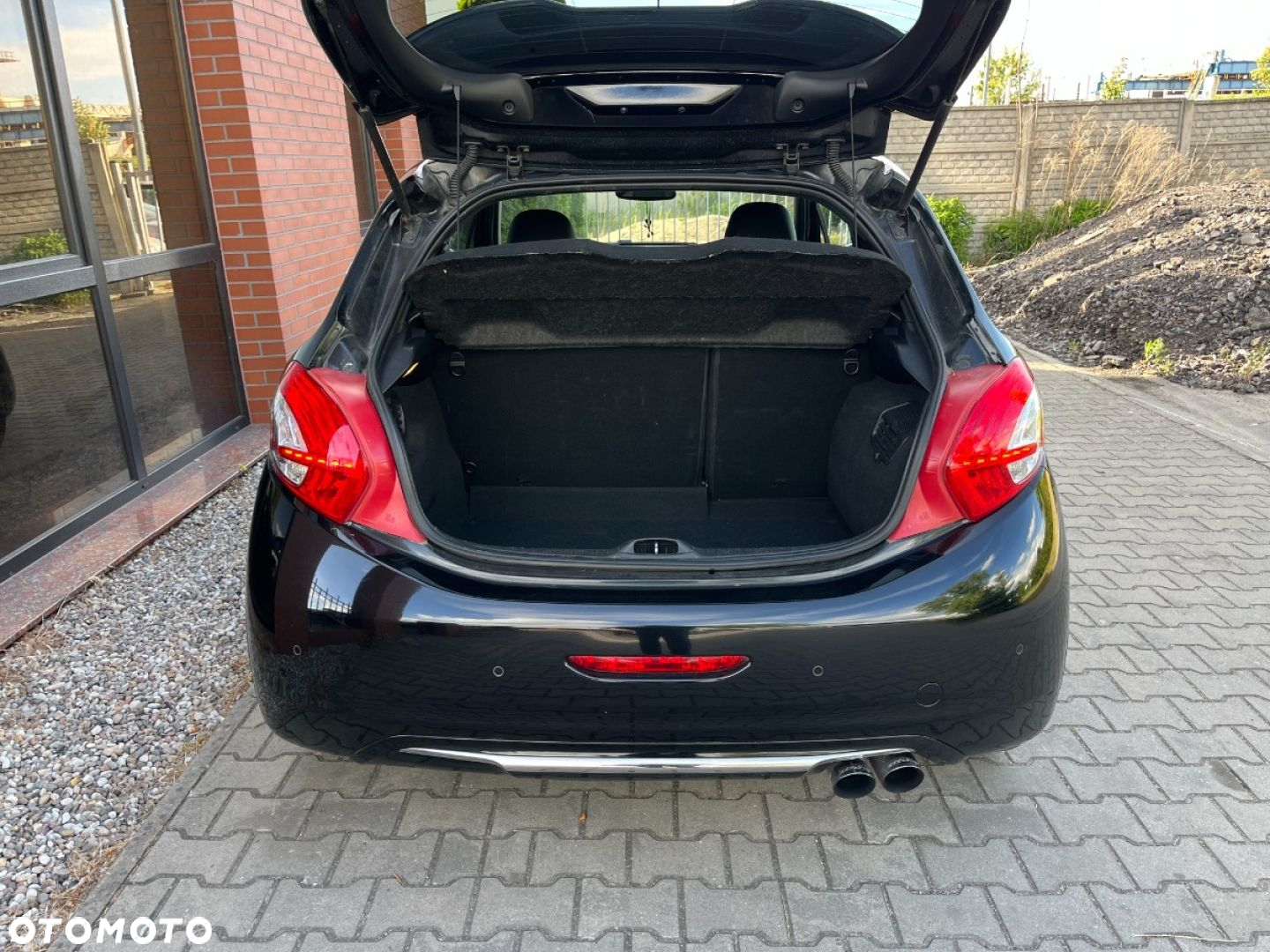 Peugeot 208 GTI 200 THP - 35