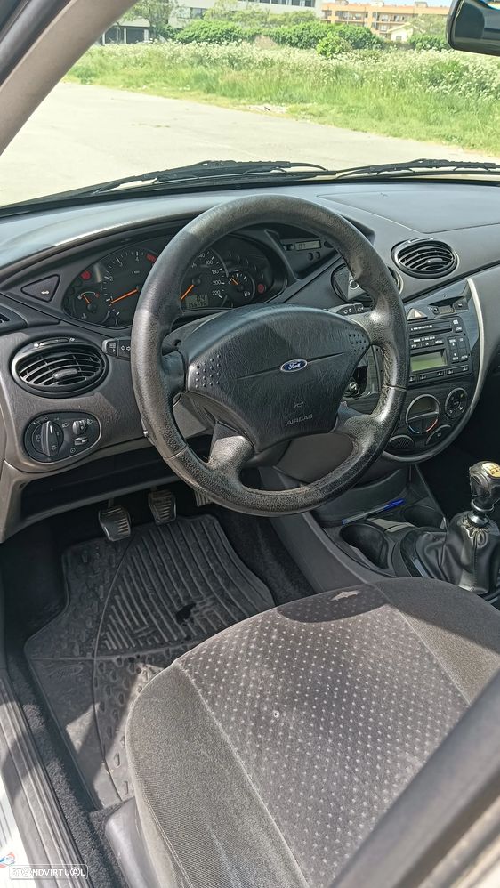 Ford Focus SW 1.8 TDCi Ghia - 9