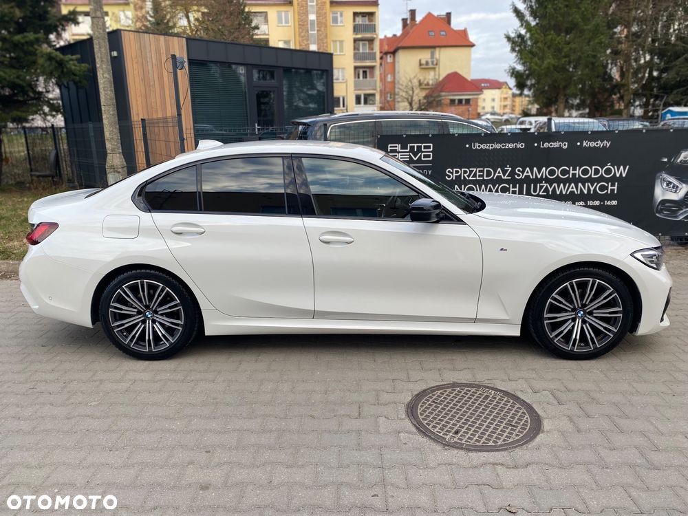 BMW Seria 3 318i M Sport - 3
