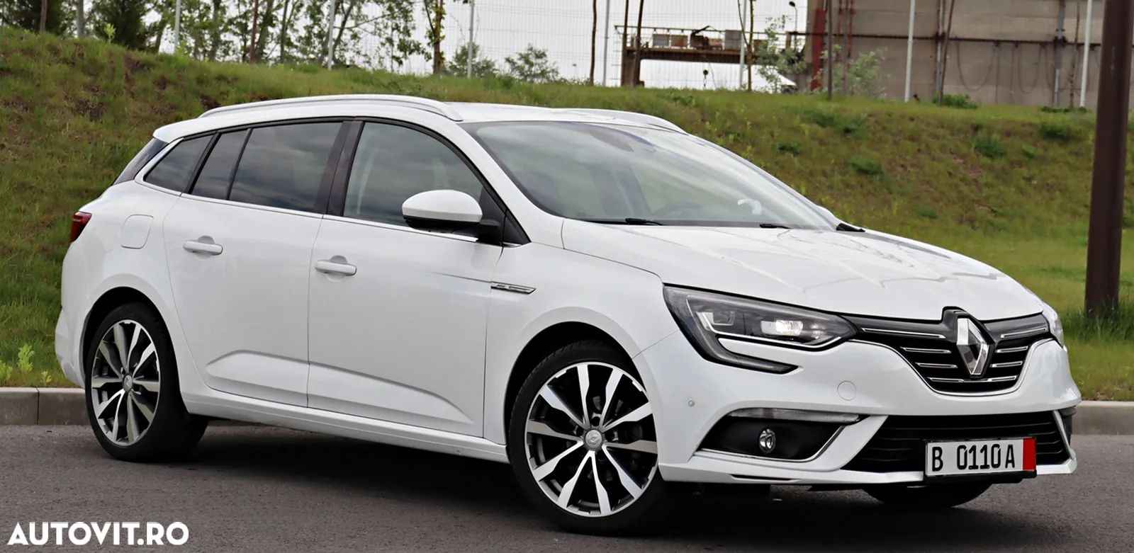 Renault Megane Grandtour BLUE dCi 115 EDC BOSE EDITION - 1
