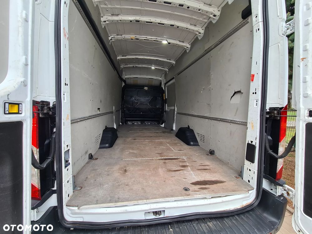 Ford Transit - 14