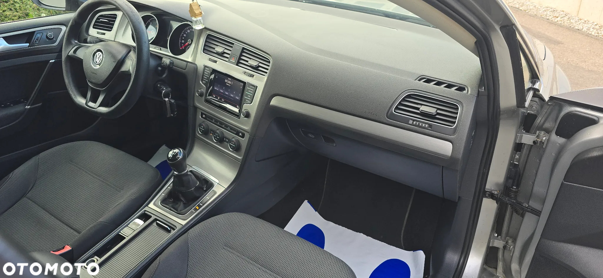 Volkswagen Golf 1.6 TDI BlueMotion Technology Trendline - 35