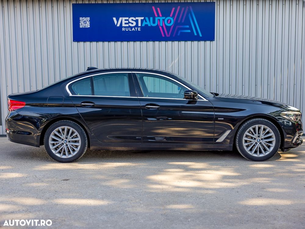 BMW Seria 5 530i Aut. Luxury Line - 22