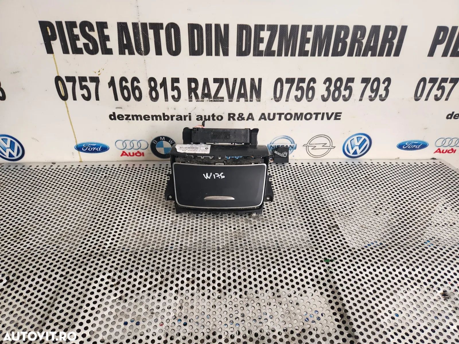 Scrumiera Originala Mercedes A Class W176 Dezmembrez Mercedes A Class W176 2.2 Cdi Motor 651 - Dezm - 1