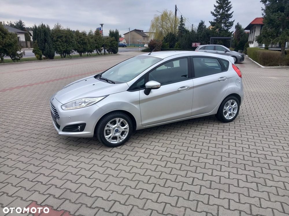 Ford Fiesta 1.5 TDCi SYNC Edition - 5