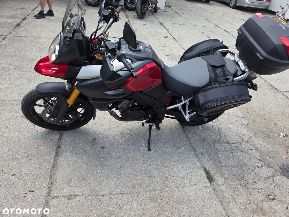 Suzuki DL - 10