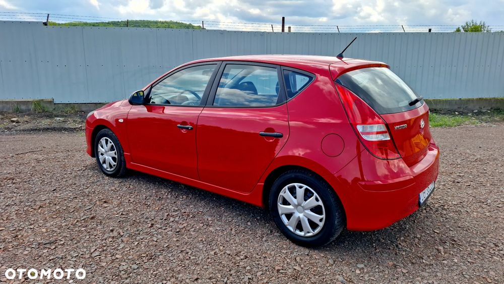 Hyundai i30 1.4 Blue Classic - 12