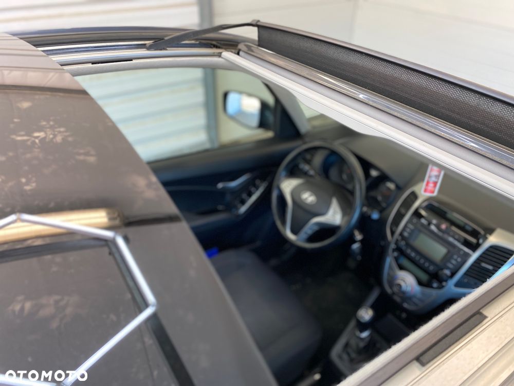 Hyundai ix20 1.6 blue YES Gold - 14