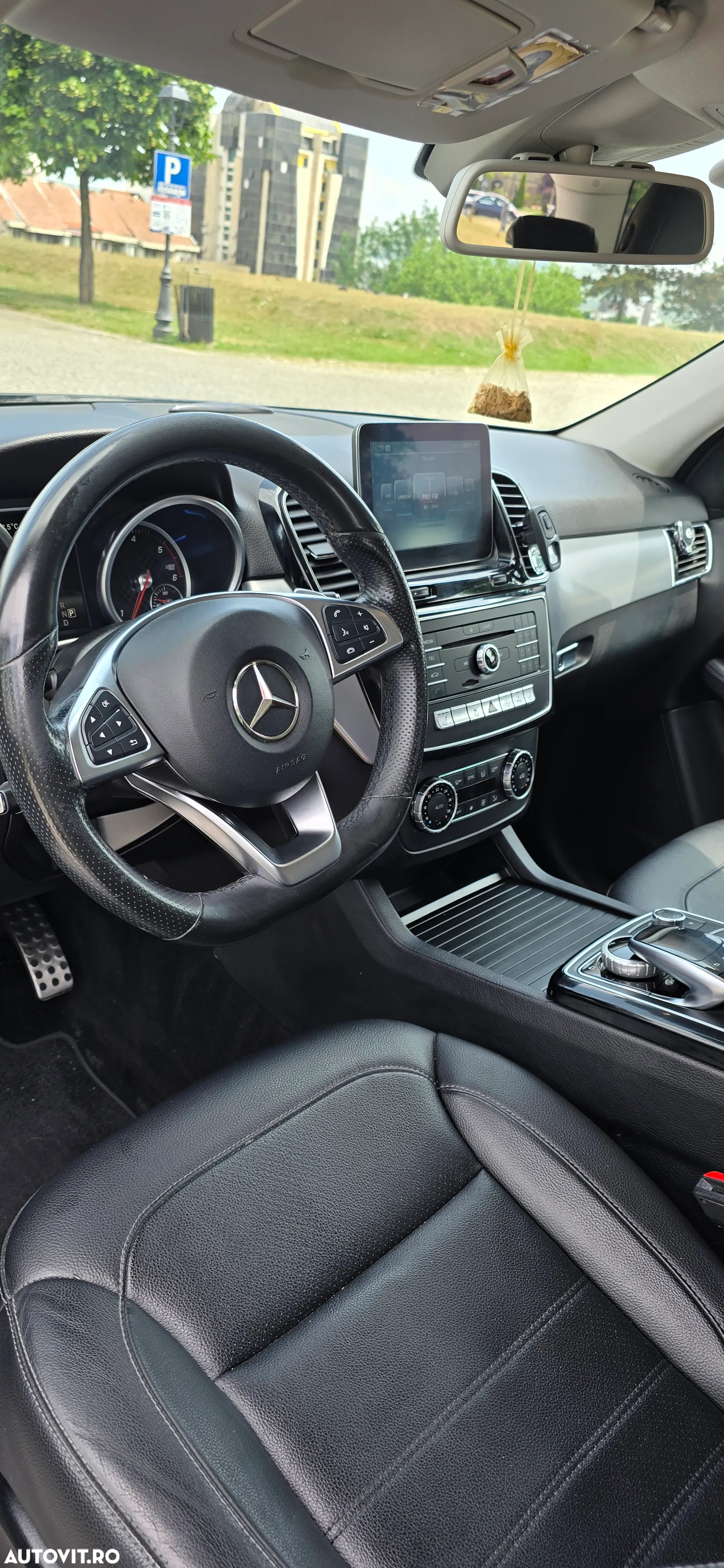 Mercedes-Benz GLE 350 d 4MATIC - 5