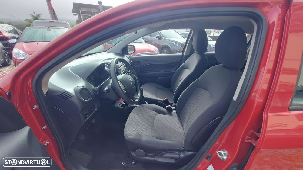 Mitsubishi Space Star - 11