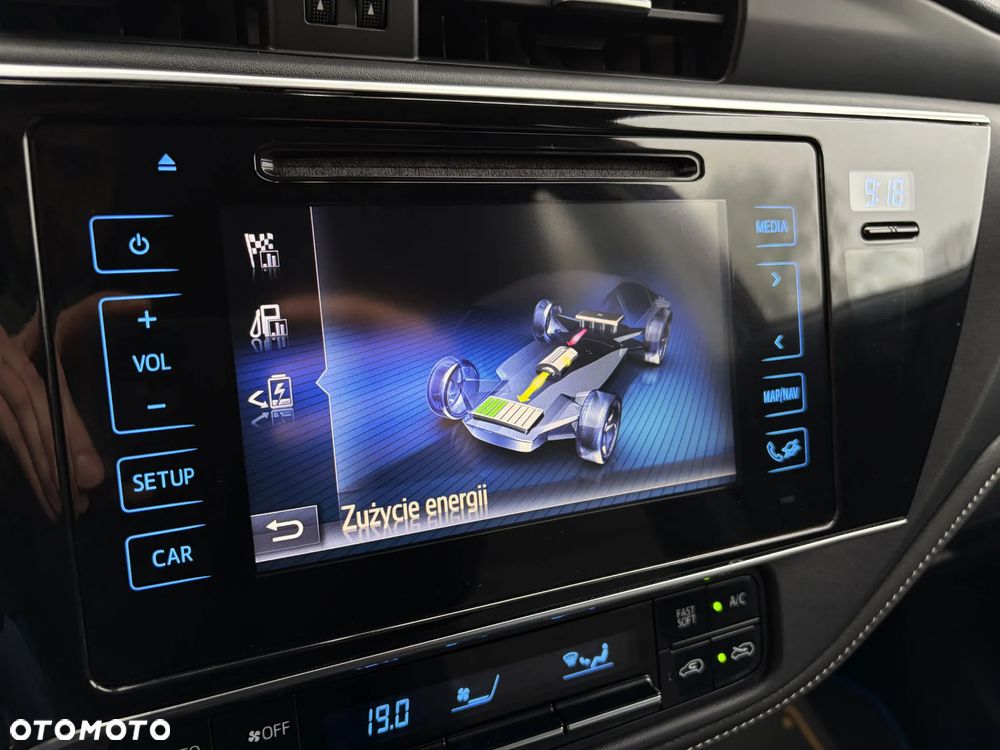 Toyota Auris Hybrid 135 Freestyle - 27