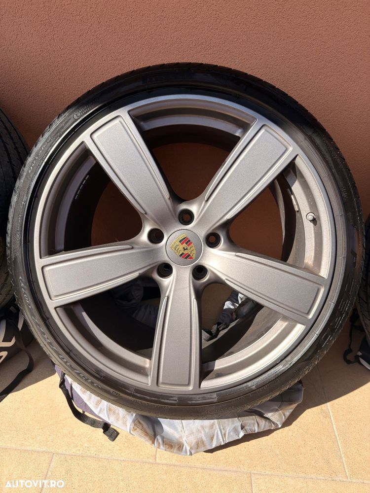 Jante 22’ OEM + anvelope vară Pirelli P Zero - 3