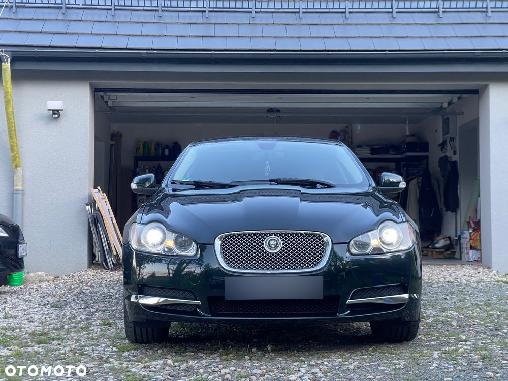 Jaguar XF 2.7 V6 D Luxury - 22