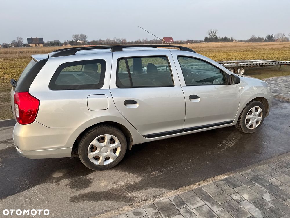 Dacia Logan 1.2 16V 75 Essentiel - 4