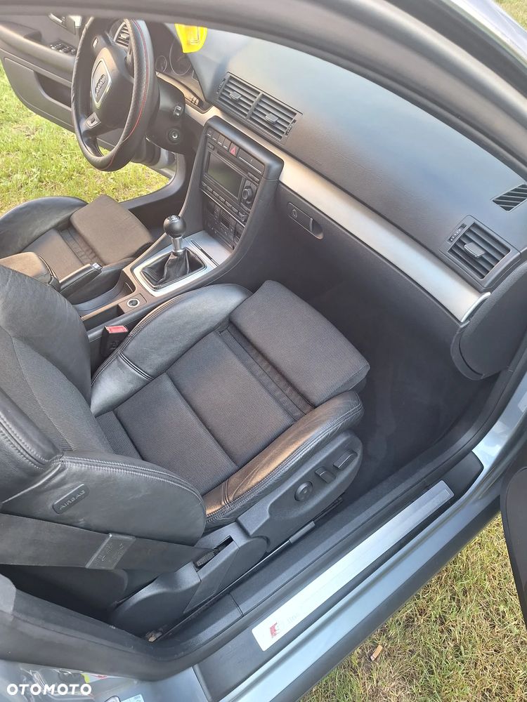 Audi A4 Avant 2.0 TDI - 7