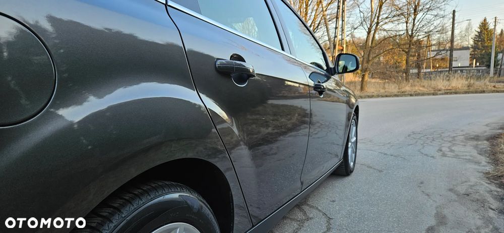 Ford Focus 1.0 EcoBoost Titanium - 12