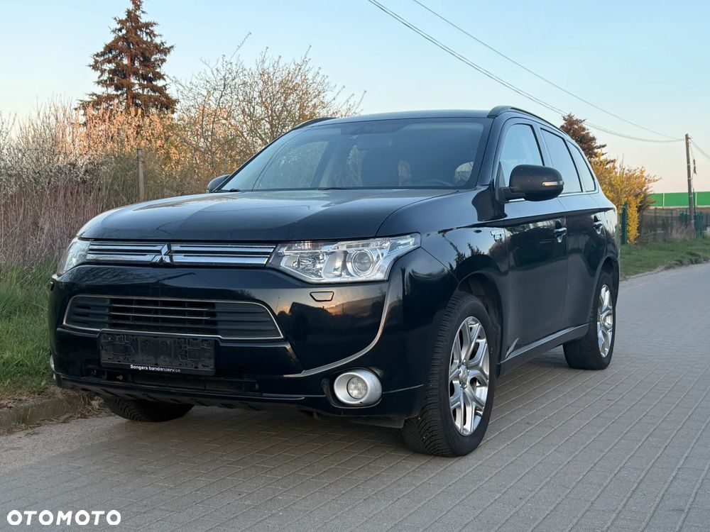 Mitsubishi Outlander Intense + - 3