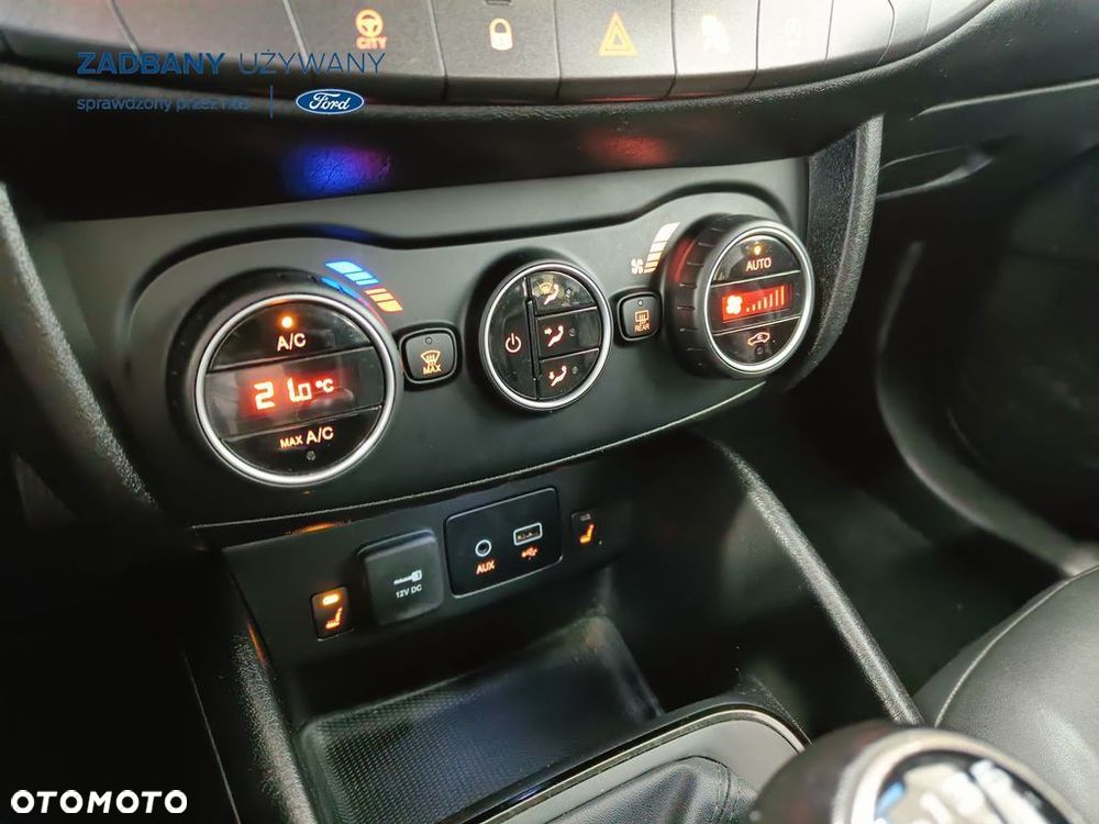 Fiat Tipo 1.4 T-Jet 16v Sport - 22