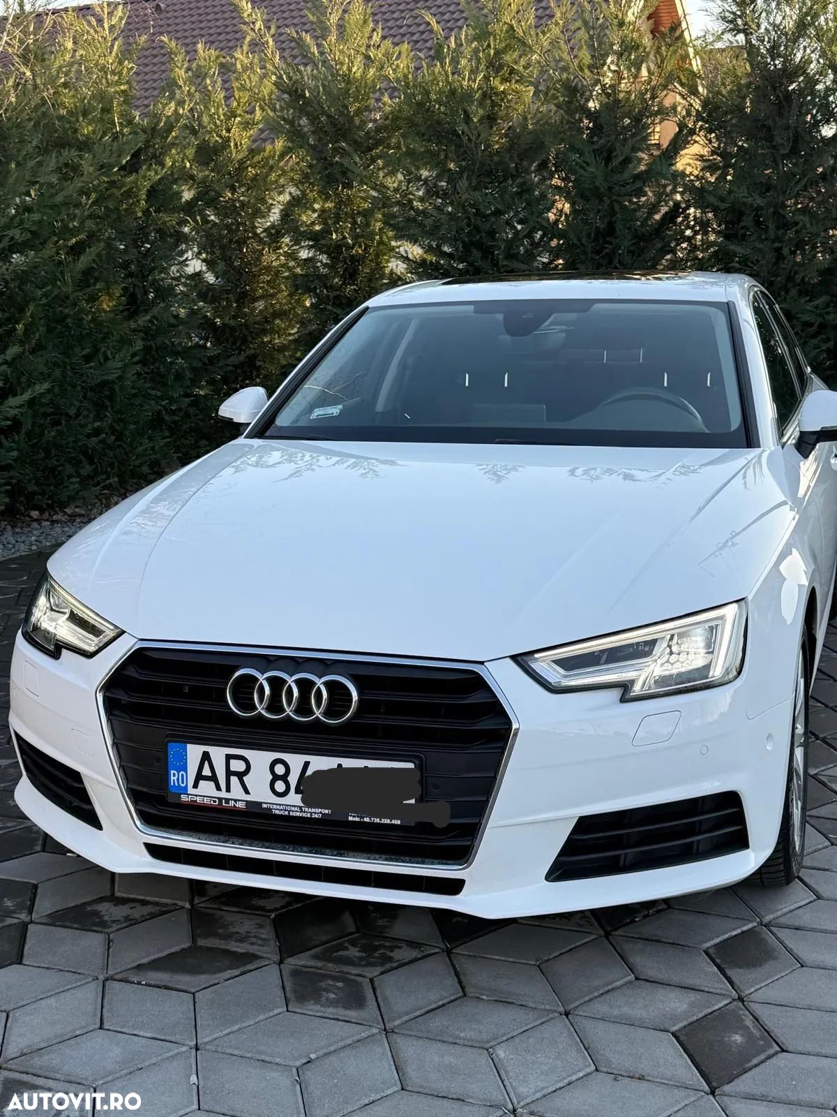 Audi A4 - 1