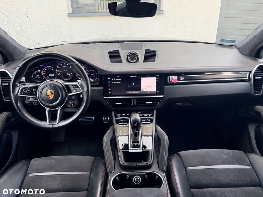Porsche Cayenne GTS - 22