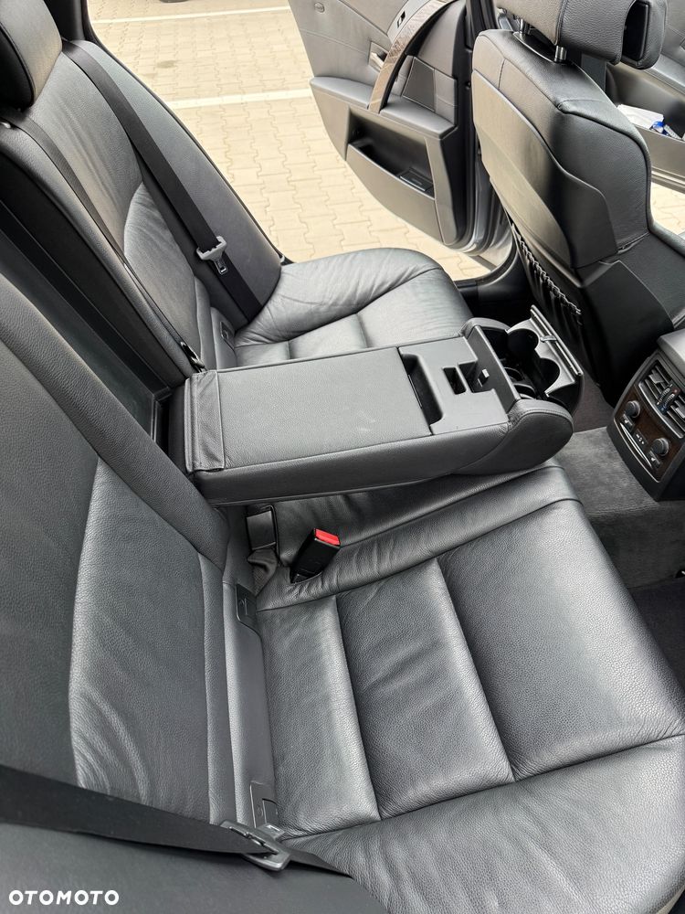 BMW Seria 5 530d - 30