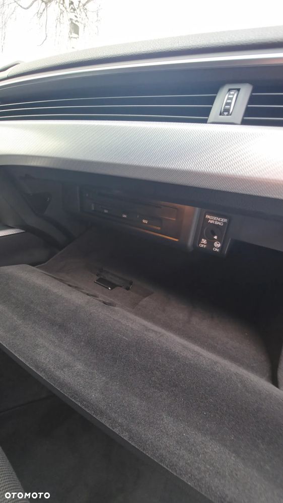 Audi A4 Avant 2.0 TDI Sport S tronic - 23