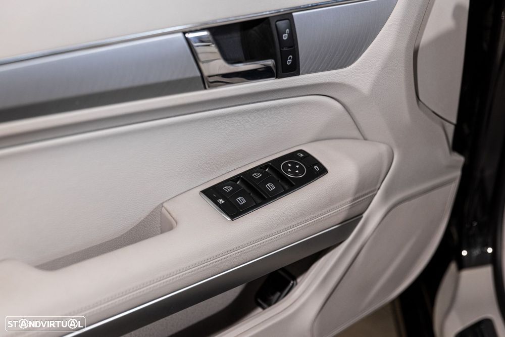 Mercedes-Benz E 220 CDi Avantgarde BlueEfficiency - 25