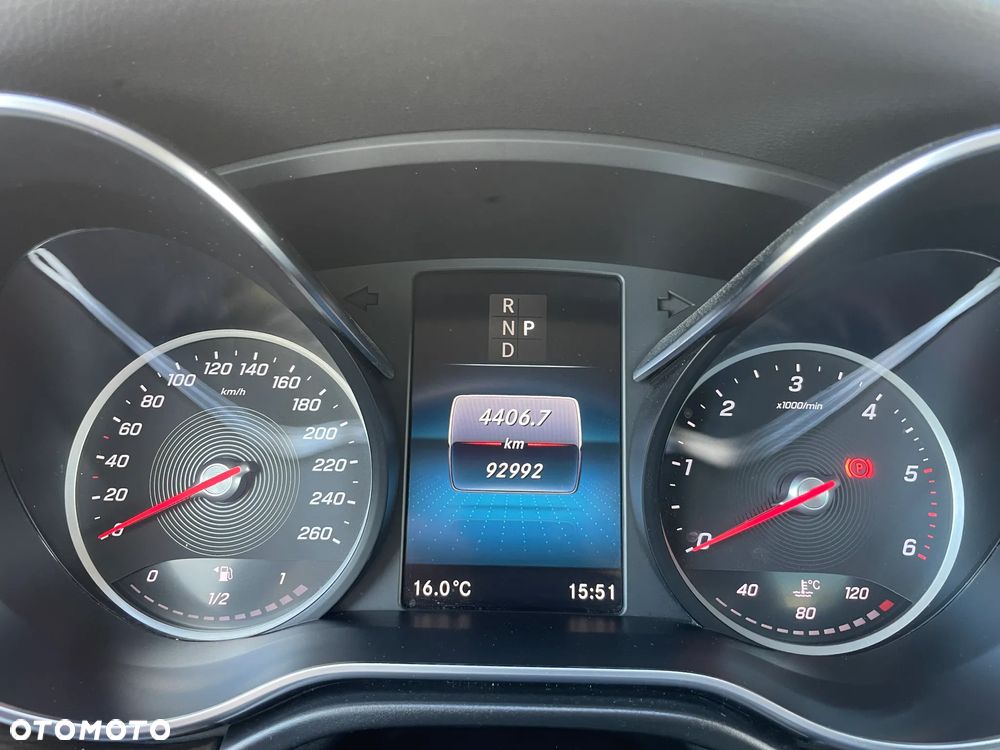 Mercedes-Benz Klasa V 300 d Exclusive 9G-Tronic (d³ugi) - 34
