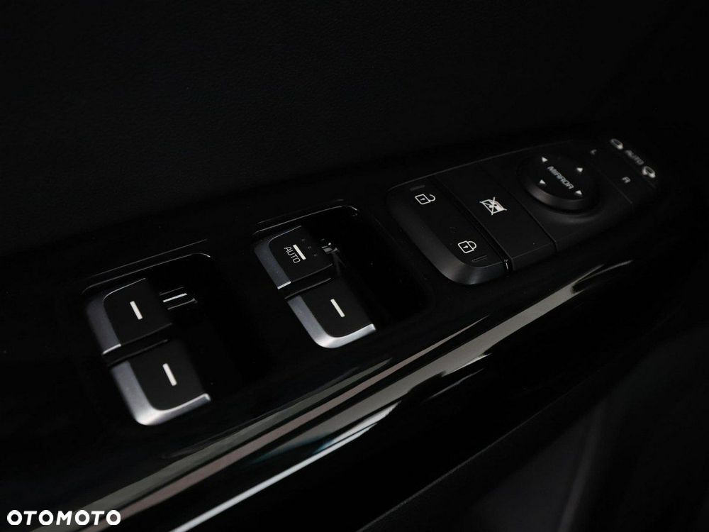 Kia Sportage 1.6 GDI 2WD DREAM-TEAM EDITION - 37