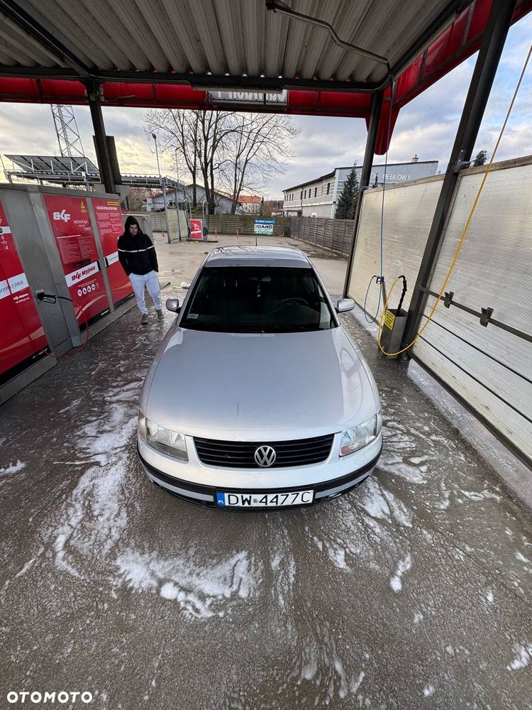 Volkswagen Passat 1.8 - 14
