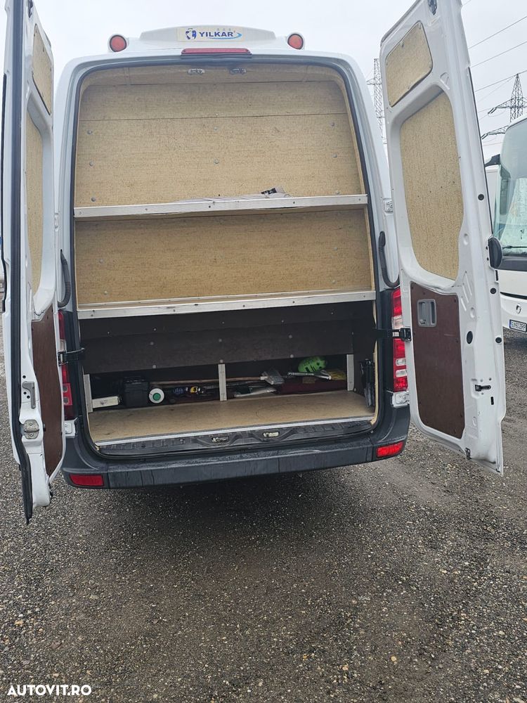 Mercedes-Benz Sprinter - 10