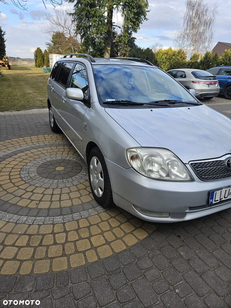 Toyota Corolla 2.0 D-4D Base - 3