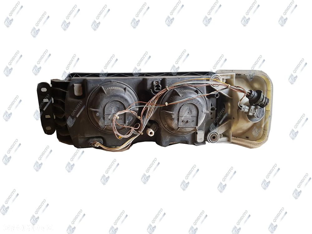 LAMPA REFLEKTOR LEWY/PRAWY  PRZÓD KIERUNKOWSKAZ IVECO STRALIS EUROCARGO 504047590 - 2