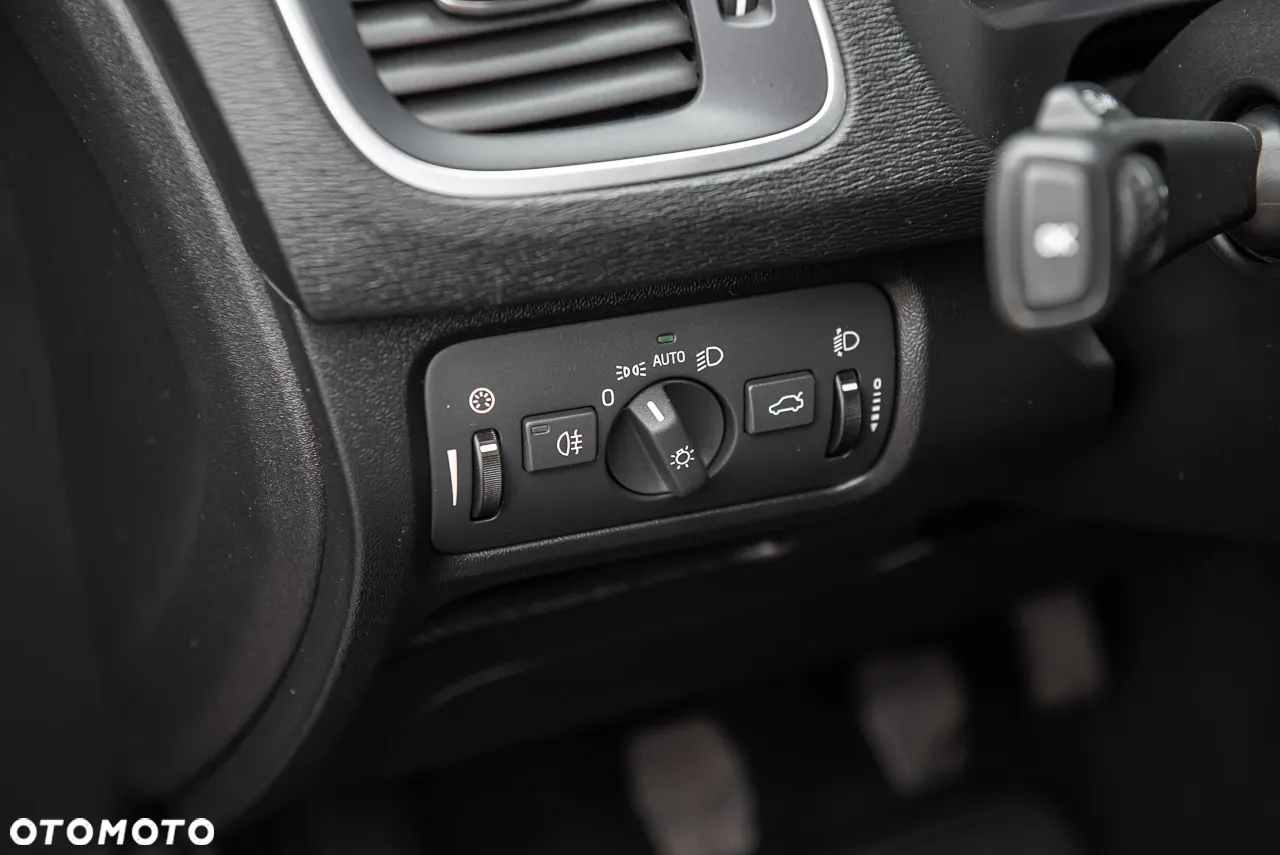 Volvo V40 - 17