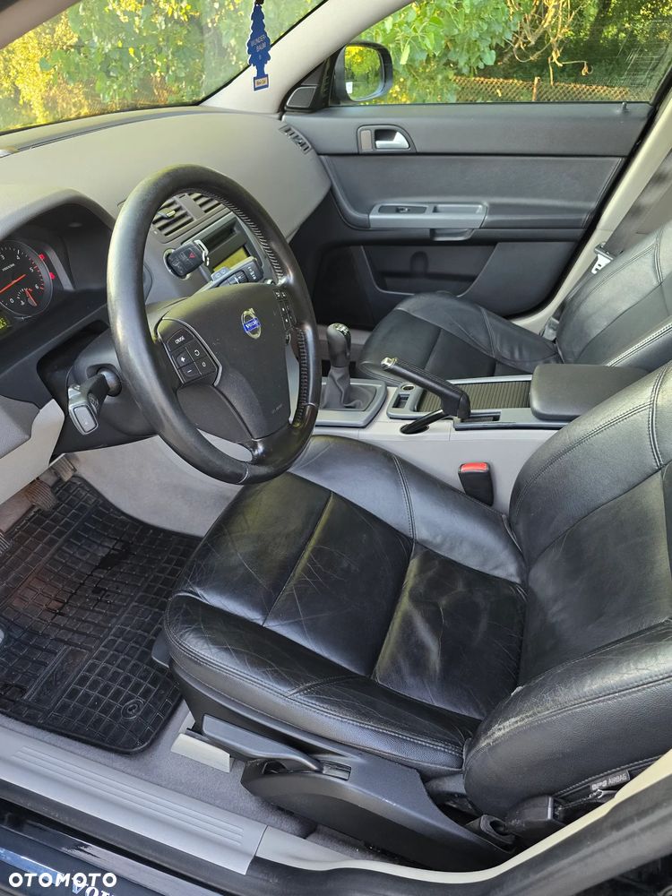 Volvo V50 D2 - 15