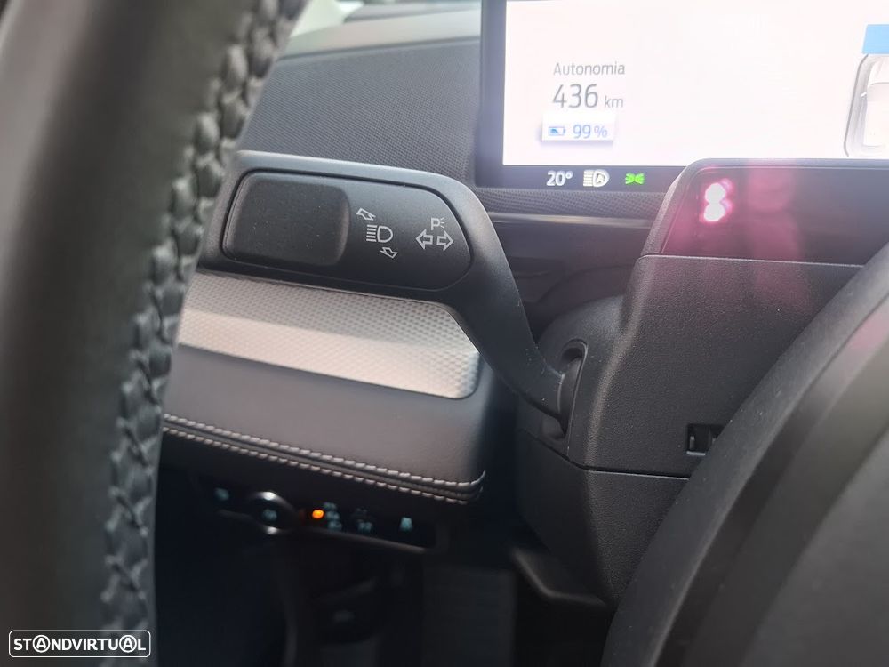 Ford Mustang Mach-E Premium - 29