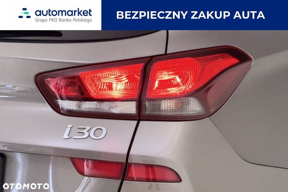 Hyundai i30 1.5 T-GDI 48V Smart - 11