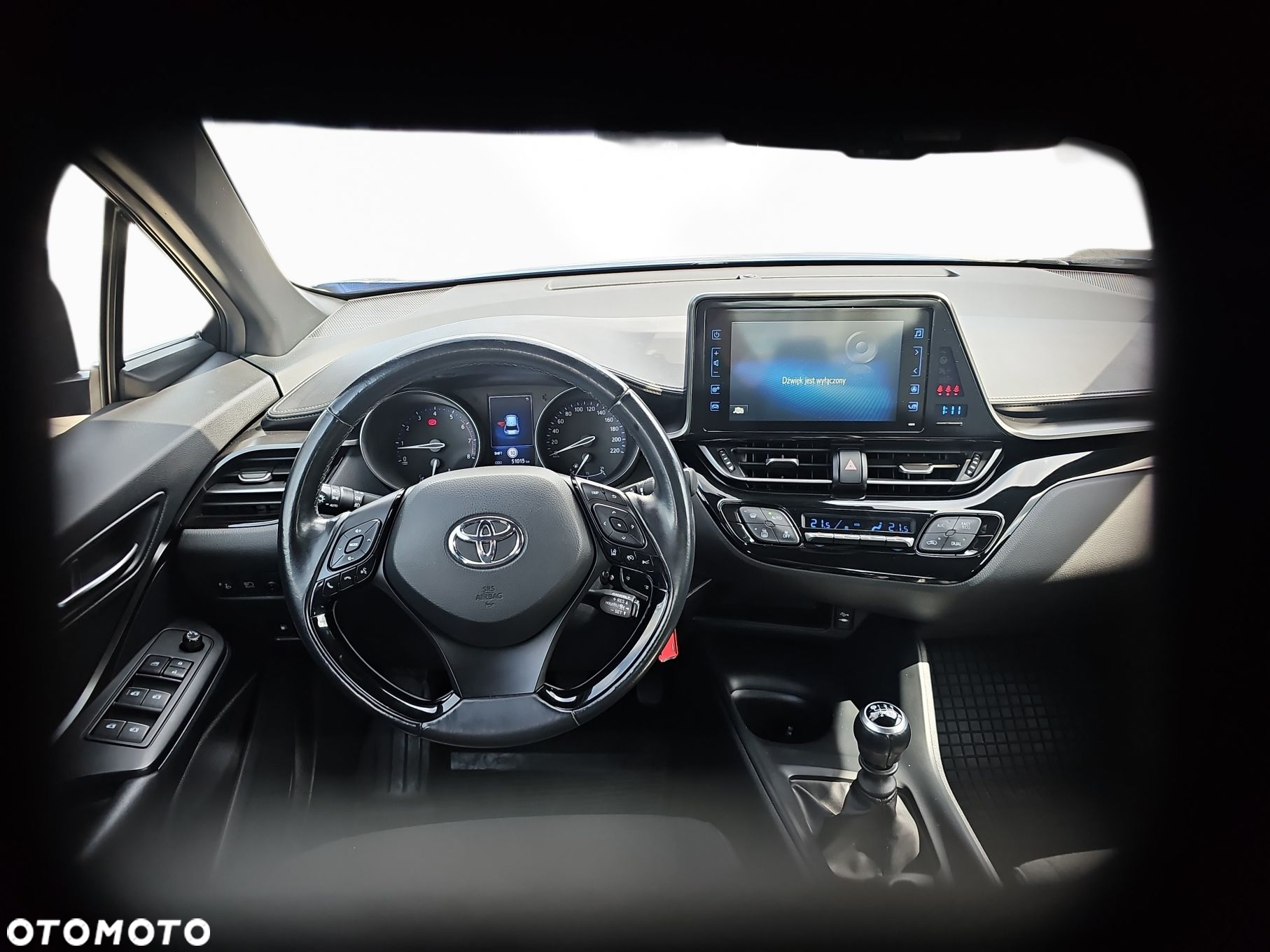 Toyota C-HR 1.2 T GPF Premium - 11