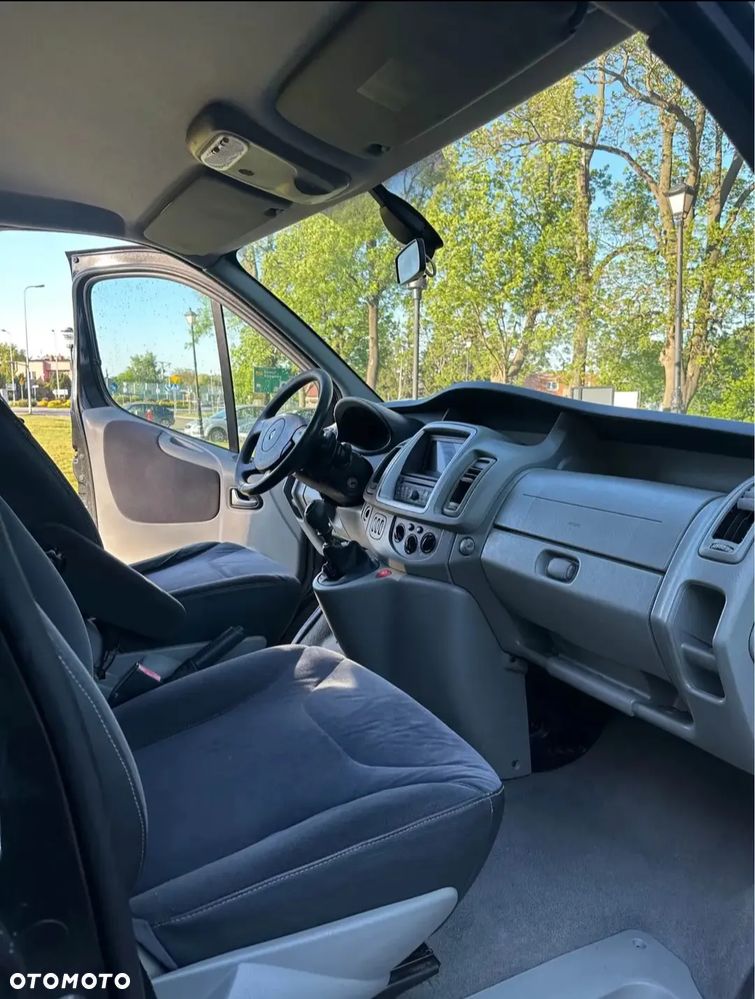 Renault Trafic - 8