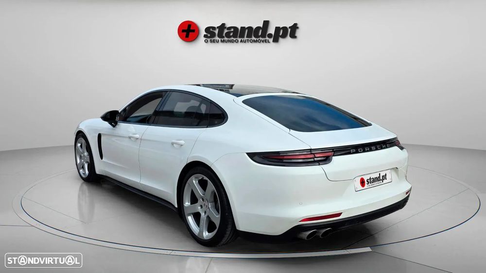 Porsche Panamera 4S - 6