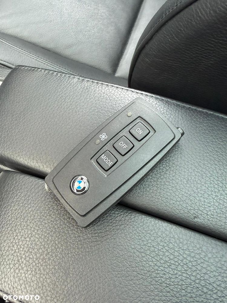 BMW Seria 3 330xi - 20