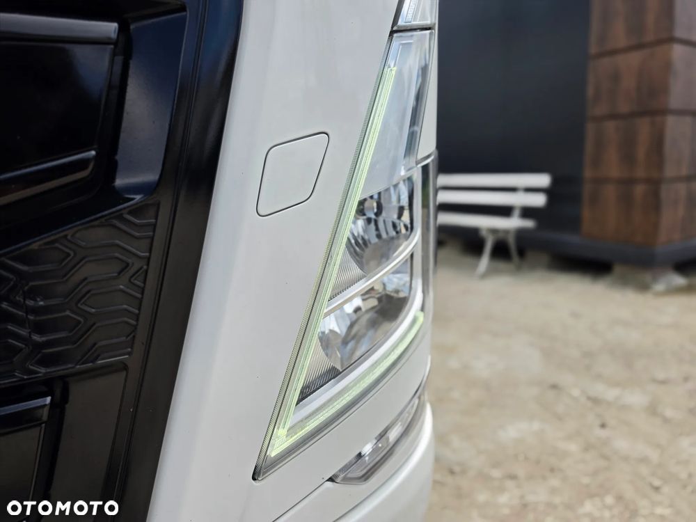 Volvo FH5! Nowy Model! Standard! Virtual Kokpit! 6x Alu+Nowe Opony! Tylko 430 tyś km! - 10