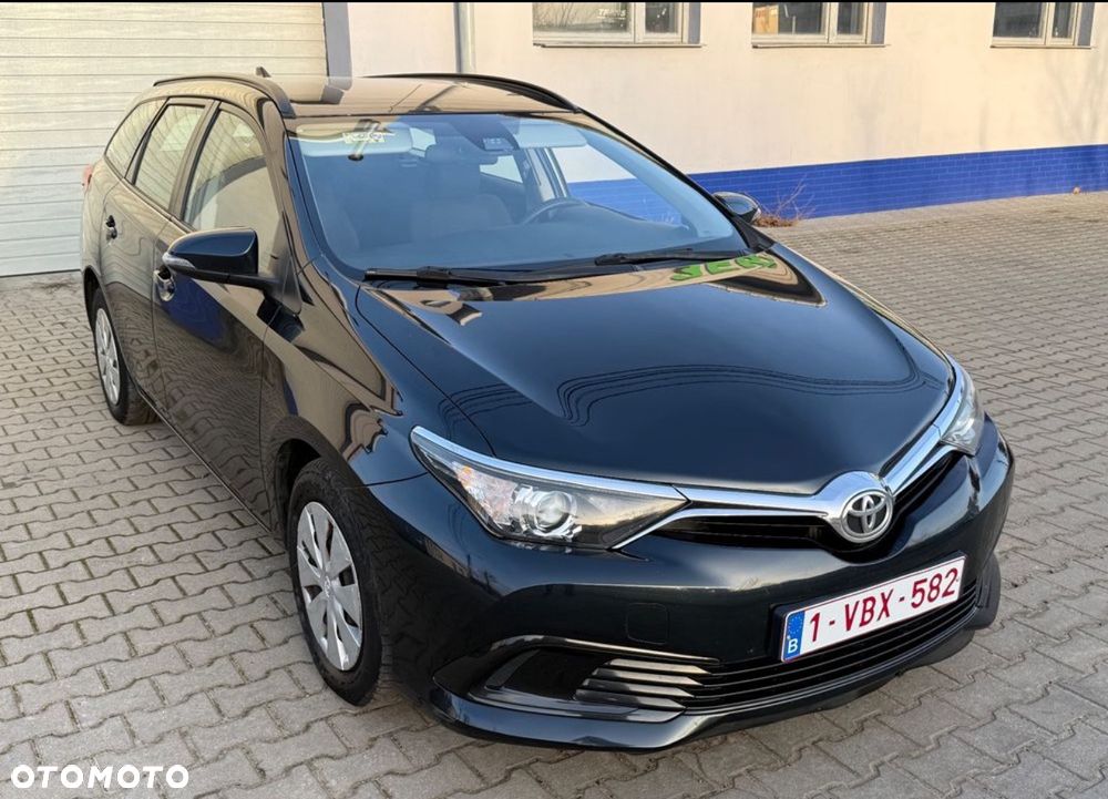 Toyota Auris 1.33 Dual-VVT-i - 7