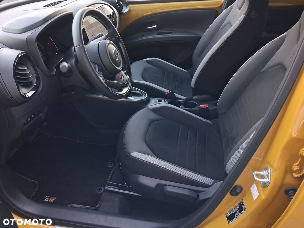 Toyota Aygo X Hybrid 1.5 Style e-CVT - 18
